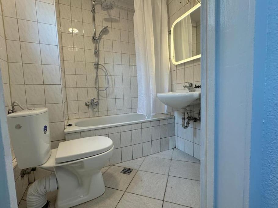 Townhouse Fuer 10 Personen Mit Garten Esslingen am Neckar Exteriér fotografie